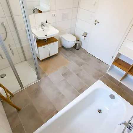 Grosse Cozy 4-zi-whg Mit Balkon Naehe Europa Park Und Rulantica 拉尔